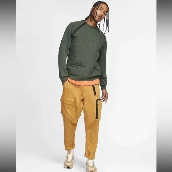 NWT Nike Tech Pack Quilted Crew Winter Sweatshirt Green - Picture 2 of 5